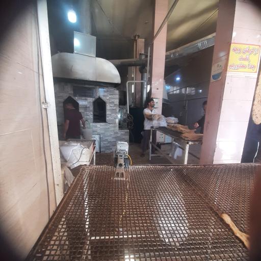 عکس نانوایی سنگک