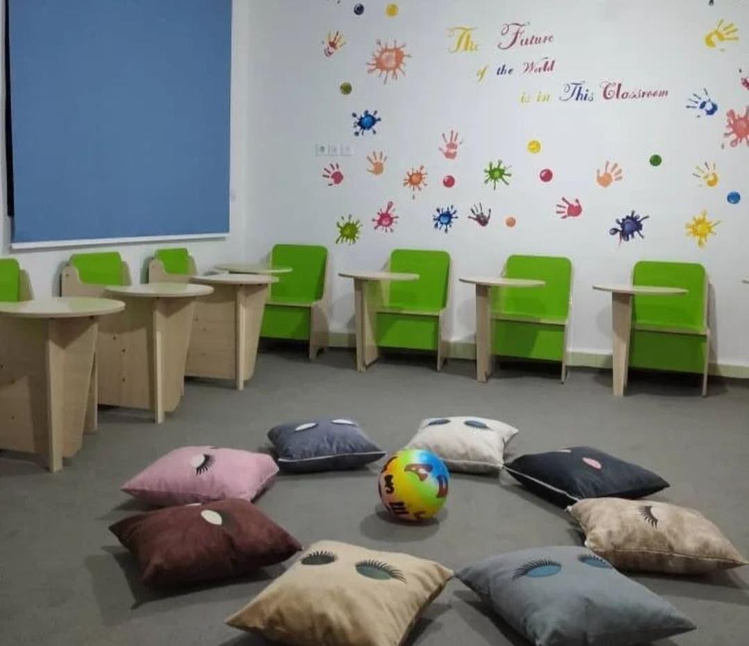 عکس آموزشگاه زبان ققنوس 