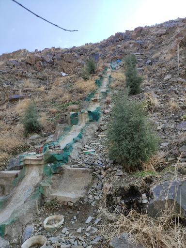 عکس چشمه دره‌ی معین