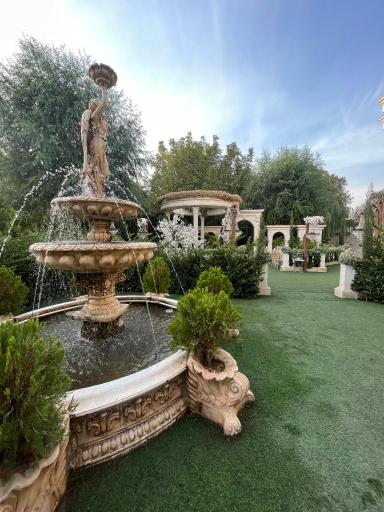 عکس باغ تالار بزرگ پالیزی