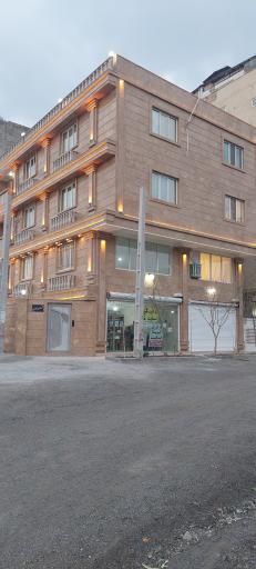 عکس ساختمان امیران 