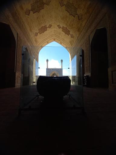 عکس گنبد تاج الملک