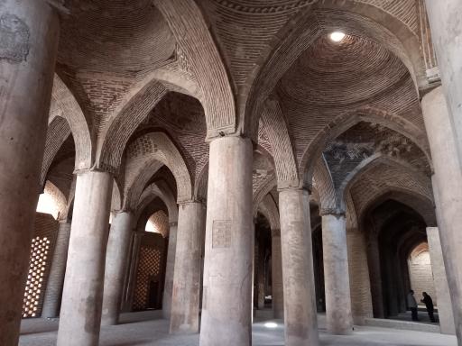 عکس گنبد تاج الملک