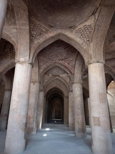 عکس گنبد تاج الملک