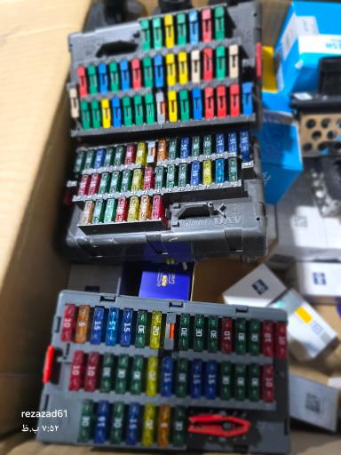 عکس فروشگاه لوازم برق اتومبیل آزادآور