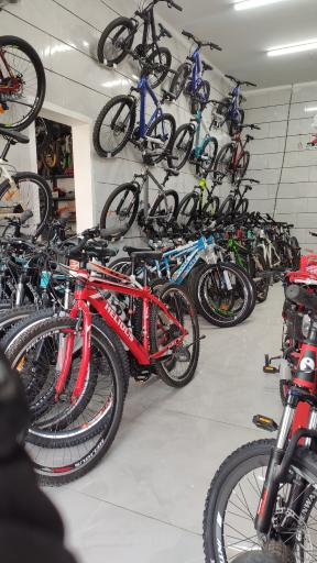 عکس فروشگاه دوچرخه بهادری 