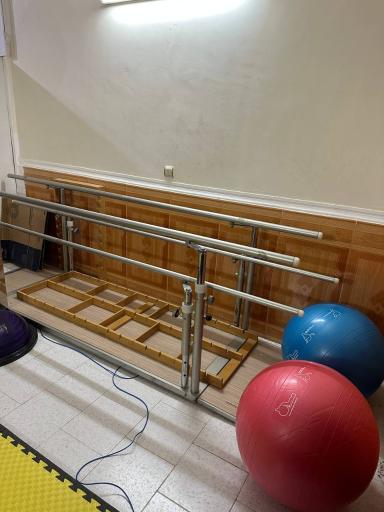 عکس کاردرمانی و گفتاردرمانی شفامهر قشم