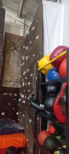 عکس باشگاه ورزشی هوگام