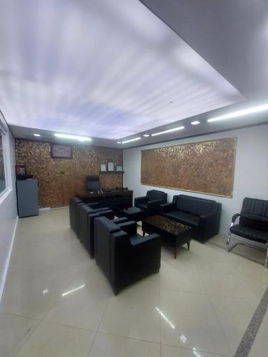 مشاورین املاک پدیده