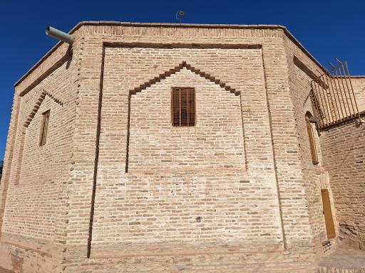 عکس آرامگاه تورانشاه