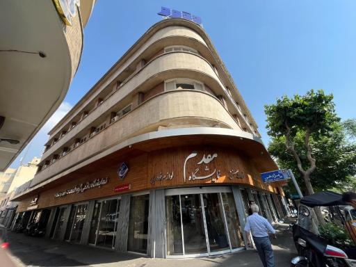 عکس نمایشگاه مقدم