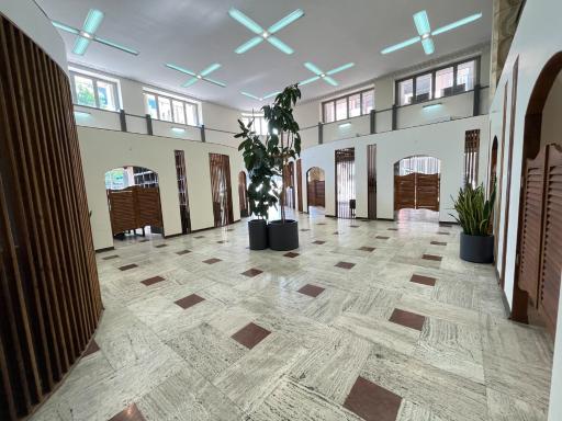 عکس نمایشگاه مقدم