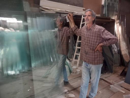 عکس کارگاه شیشه بری