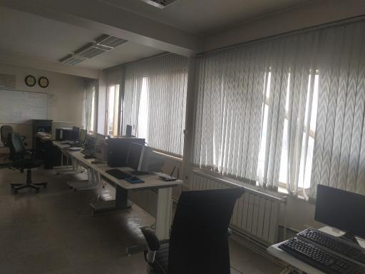 عکس شبکه لرزه نگاری تبریز وابسته به دانشگاه تهران