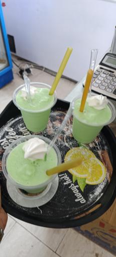 عکس قهوه بستنی شاد