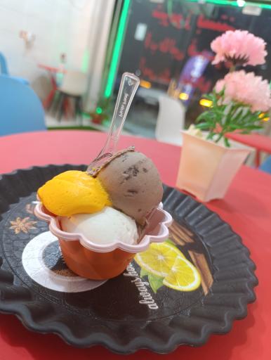 عکس قهوه بستنی شاد