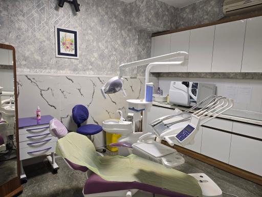 عکس کلینیک دندانپزشکی دکتر تکاور