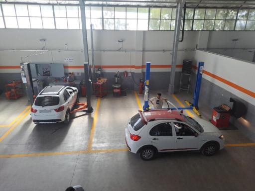 عکس نمایندگی سایپا سعید صابری اندرزی 