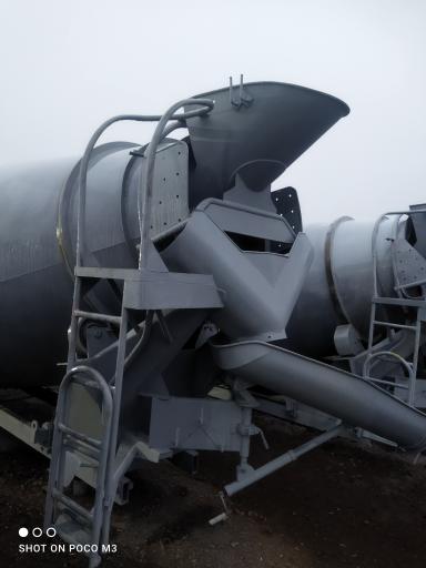 عکس آراد تراک میکسر کوهی