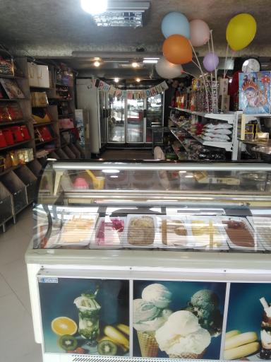 عکس شیرینی سرای پوریا