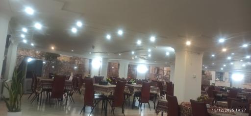 عکس رستوران بهارستان