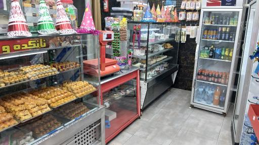 عکس شیرینی سرای نانک