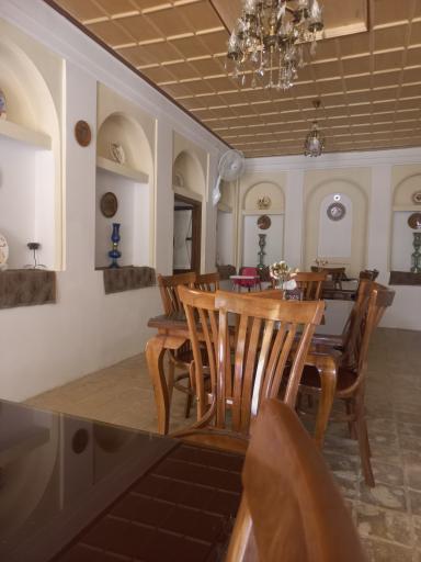 عکس رستوران فست فود و کافی شاپ  عمارت تاریخی مصری