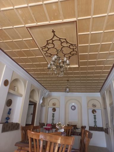 عکس رستوران فست فود و کافی شاپ  عمارت تاریخی مصری