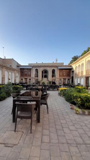 عکس رستوران فست فود و کافی شاپ  عمارت تاریخی مصری