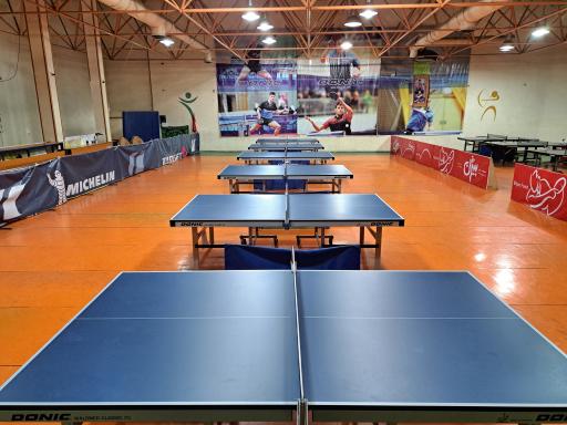 عکس باشگاه پینگ پنگ آرمند