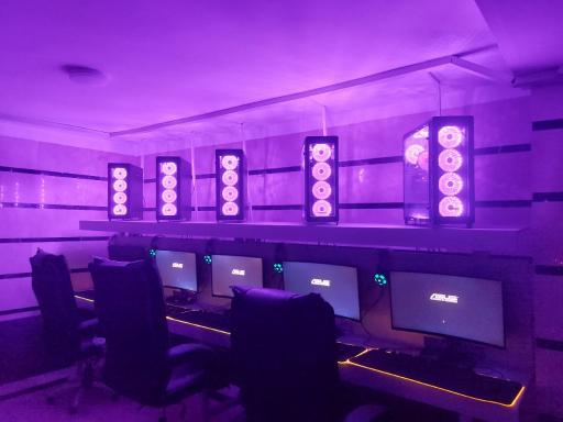 عکس کافه گیمنت المپیک