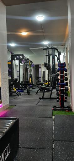 عکس باشگاه بدنسازی بانوان آوا