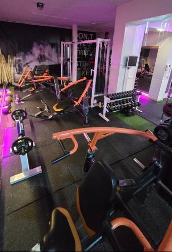 عکس باشگاه بدنسازی بانوان آوا