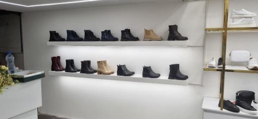 عکس نمایندگی کیف و کفش چرم مانگا (شعبه ۲)