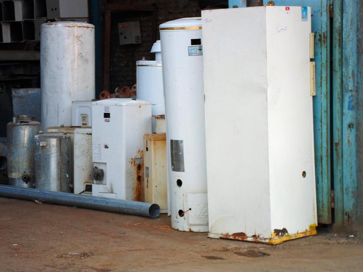 عکس کارگاه صنعتی برادران دبدبه