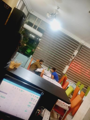 عکس رستوران سادات