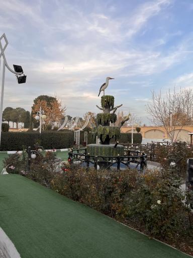 عکس باغ تالار ستاره طلایی