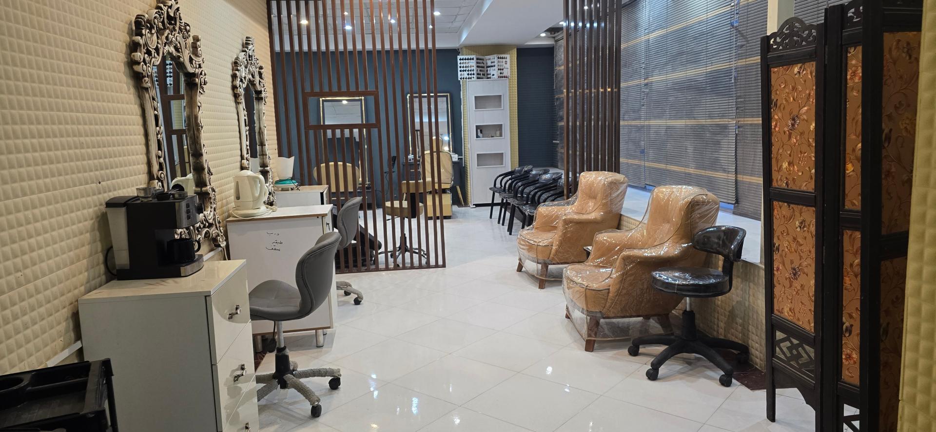 عکس آموزشگاه فنی و حرفه ای آزاد و سالن زیبایی فریبا نجفی