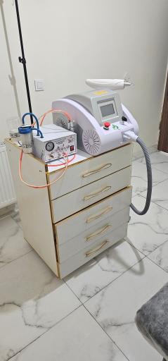عکس کلینیک پوست و مو رهام 