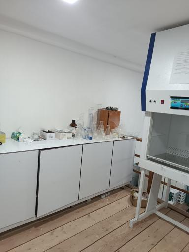 عکس مجتمع دامپزشکی پاستور دکتر بلبلی