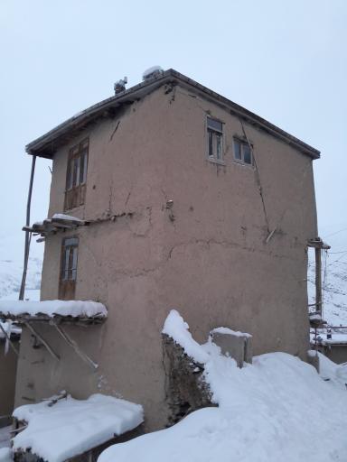 عکس اقامتگاه بومگردی چشمه خانی کنگ