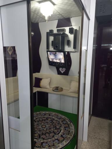 عکس کارگاه نجاری کات چوب 