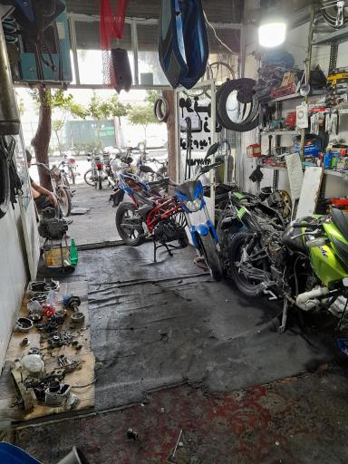 عکس تعمیرگاه فوق تخصصی موتورسیکلت های  انژکتور و کاربراتور 