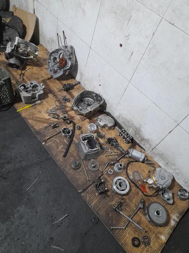 عکس تعمیرگاه فوق تخصصی موتورسیکلت های  انژکتور و کاربراتور 