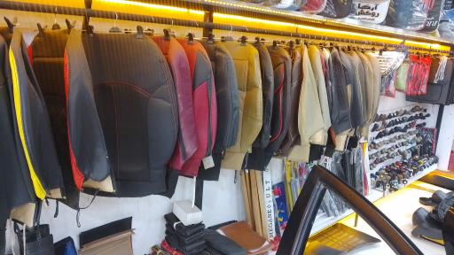 تزیینات اتومبیل احمد