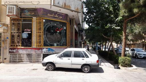 عکس فروشگاه صوت و نور موزیکلند