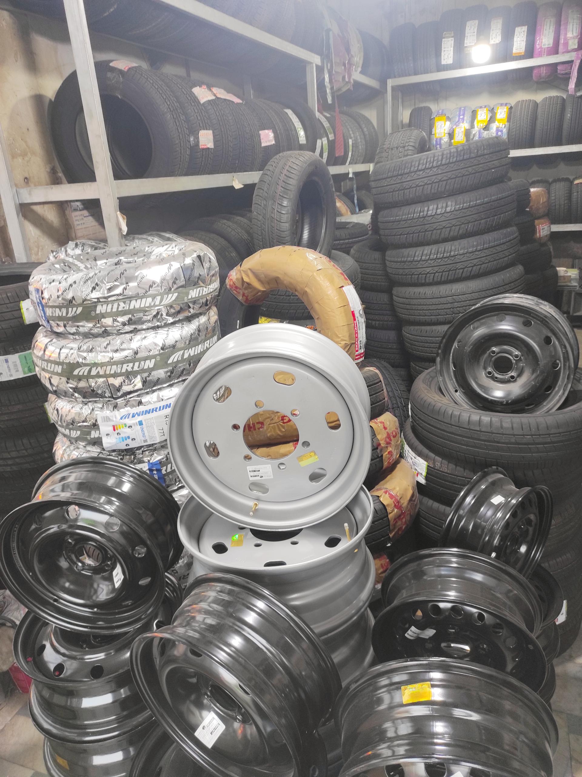 عکس فروشگاه رینگ و لاستیک بارز تایر