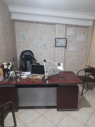عکس طب سنتی حکیم شرق