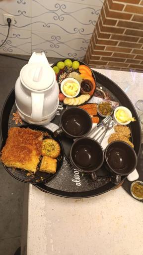 عکس گز و سوهان و باقلوا داریوش 