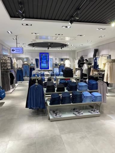 عکس پوشاک جین وست